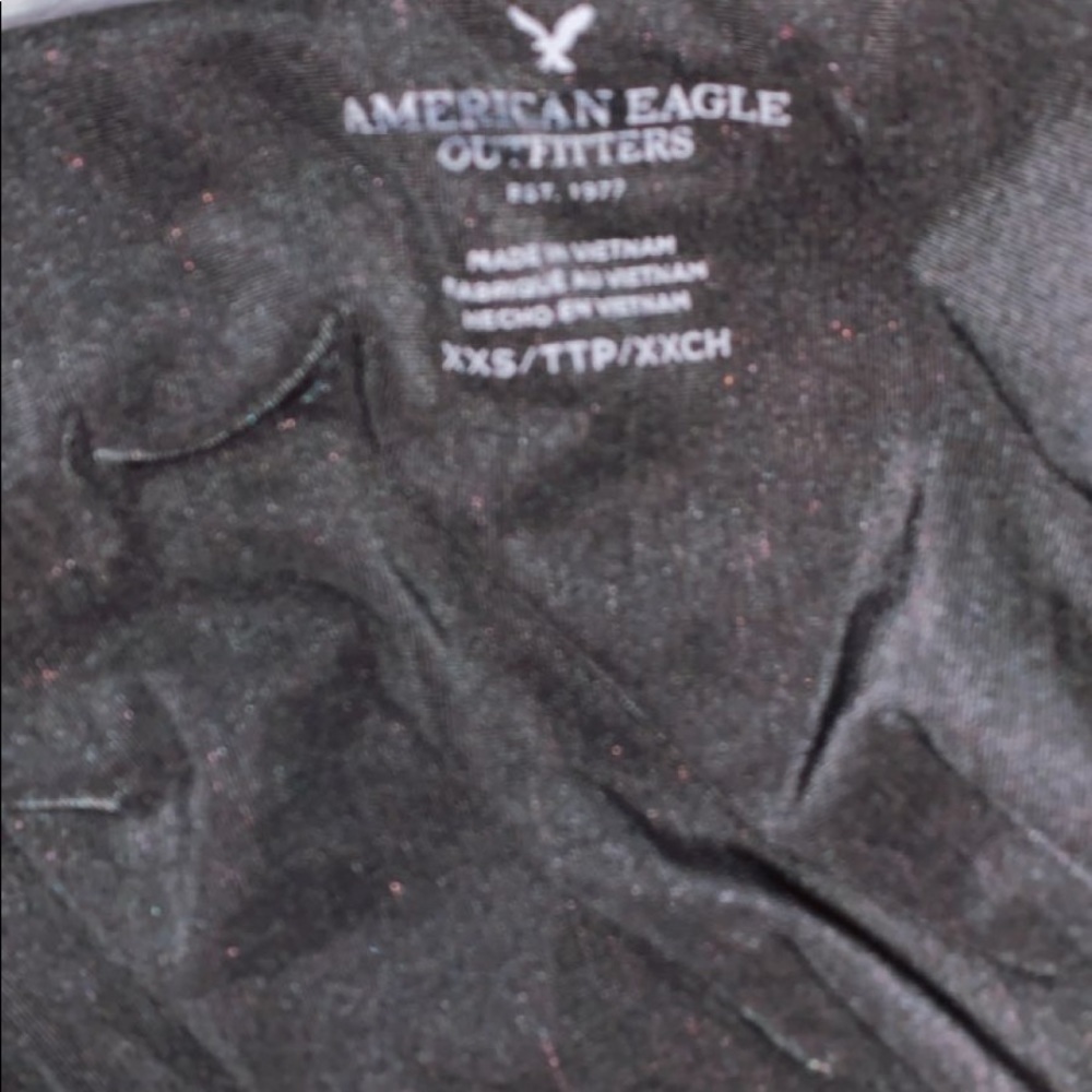 crop top - Picture 2 of 2
